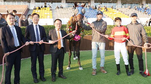 ±¹Á¦½Å¹®¹è °æ¸¶ ¡®¹®Çк¸ÀÌ¡¯ ù ¿ì½Â