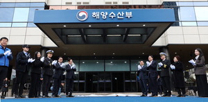 � ���ϱ��׷� ���ΰ��� �λꡱ������ �ù����� ����