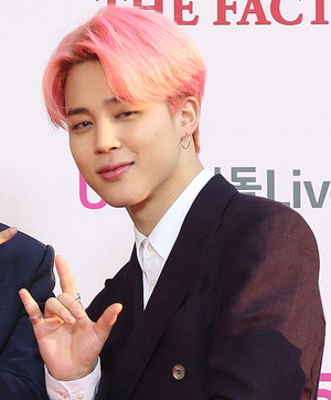 BTS Áö¹Î °¡Á·, µ¿»ýµµ °¡ÀÔÇØ ¡®»ïºÎÀÚ ±×¸°³ëºíŬ·´¡¯