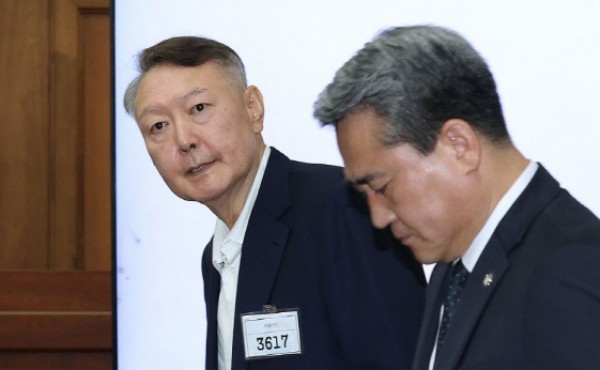 ��, �����Ư�� ù ���� �⼮�� ���Ƴ� ��ǰ���� �����١�