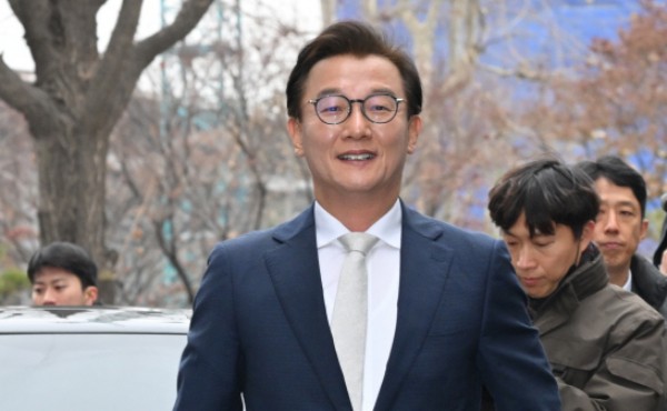 ����� ���嵿��, �� ���� ��ġ���� �ɶ󡱡� �λ���� ���� ��ȣź?