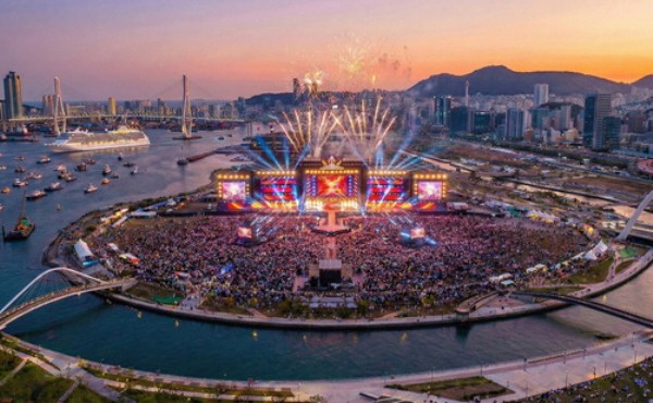 ���� ���帶ũ�� 10�� ���� K-�� �ӽð����� ����