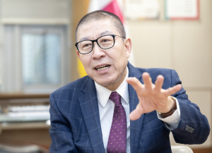 ±¹¹ÎÀÇÈû ºÎ»ê½ÃÀå Èĺ¸¿¡ ¹ÚÇüÁØ ¼±Ãâ "¿ùµåŬ·¡½º ºÎ»ê ¿Ï¼º"