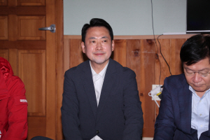 ���� ���嵿��, �꽺 ������ ��ǰ� ������ ȸ�Ƿ� �ҹߡ�