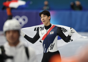 ì°´ëÅë·É, ¼îƮƮ·¢ Àº¸Þ´Þ Ȳ´ëÇå¿¡ ÃàÇÏ ¸Þ½ÃÁö