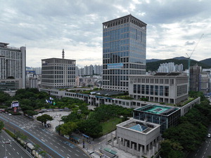 �Ӵ�� 3�� �� �ؿ�� �ÿܹ���������, ���� �ű⳪