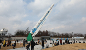 ´©¸®È£ '¹ß»ç´ë À̼Û' ºñ ¿¹º¸·Î Áö¿¬¡¦27ÀÏ ¹ß»ç´Â Á¤»óÃßÁø