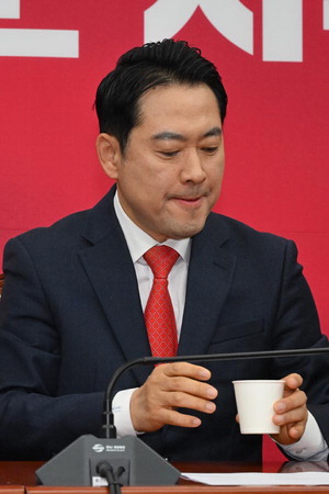 ���� �嵿��, �ѵ��� ���� �ǰ� �ϴ� ���������Ѽ��� �����ء�