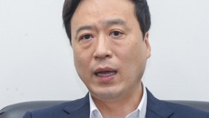 �Ŀ��� ���� ���� ������, ������ �ڳ� ���Ƿε� �޾�