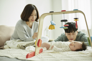 �ƺ� �������� 5�� �� 2.5�� ������"�۳� ��ü 36%"