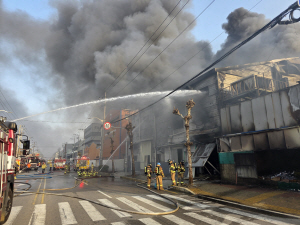 ������ ���� ȭ�� 13�ð� ���� ��ȭ���ҹ�� �� �� ����