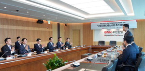 ���ͳ��� �������ػ�ǳ�� ���ڡ�BNK, �������� Ʋ ����