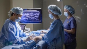 ���� Ƣ��;� ġ��? �ٸ� ���̰� �Ƿ��ϸ� �̻��ȣ