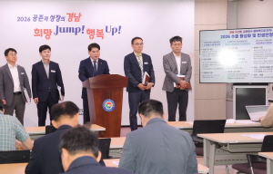 �泲 ���깰, 1�б� ���� 6817�� �޷� '�����'