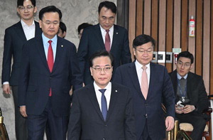 �� �������� �ν� ȸ�� ���� �������� ��Ȯ�� ���� ���� ��ȭ ������