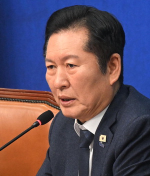 ��û�� ������ ������ ���� �� �Ƴġ� ���� �¸� ������ �ܼ�