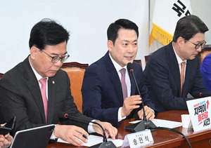 Į ���� �塦�����ѡ����߾Ӵ� �߽� ���ŷ� ���� ����