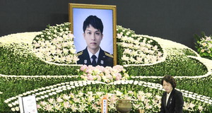 �, �߹̾� ������ ���롯 ��ȭ �Ȱ����ε� �⸧ ���� �ν���