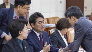 ���۷ι�����, 2006�� ���� Ư�������� ���� ���� ���ء�