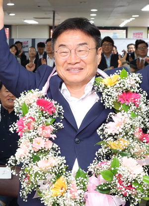 �Ǽ��� �泲������ �缱�� ��1���� ����, �л� ���� ��ħ�����ġ�