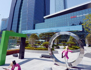 ���豸�� ���� ������ ��ö�� ��������BNK ��ȸ�� ��ǥ �ĺ� ���� ����(����)