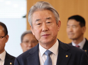 ����ȸ��, �Ϸ��� 200������ ȣ�ڼ� �����㡯��3�� ���� ������ ì��(����)