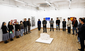 ���λ� ���� ���� �������� ù�ߡ������� ����� �������� �� �͡�