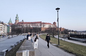 �����л��� ����� �Ƹ��ٿ� �߼����ð� �����ϴ� ������ȭ�� �� ����������