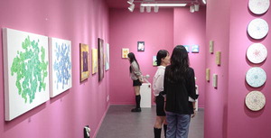 �踷�� �������� 'ART STOP' û�� ���� �� Ȱ¦