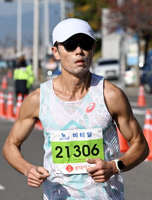 ڽ  1   ٴ  ٴ ŷ ĥ  ҡ