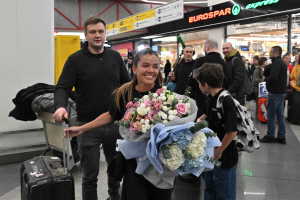 'Ú¸-À̽º¶ó¿¤ À̶õ °ø½À'¿¡ µÎ¹ÙÀÌ Ç×°øÆí Ãë¼Ò´ë¶õ, ºÎÀ¯Ãþ Å»Ãâ ·¯½Ã