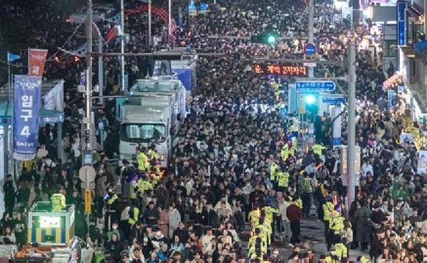 졯 λҲ  ȭϰԡٸ  ´