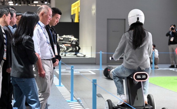 ���, �ű��, �����ϰ���CES Ȧ�� ������ �κ�