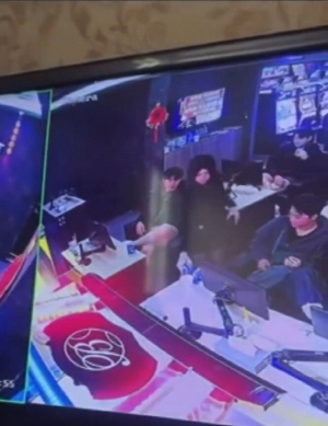 �Ե�, �븸�� 4�� �ҹ������� ���� �������ﰢ �ͱ� ��ġ