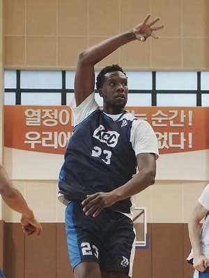 KCC ¡®¼Û¡¤ÃÖ¡¯ ºóÀÚ¸®¡¦NBA Ãâ½Å ¡®Å·¡¯ ¿Ô´Ù
