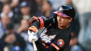 ������, ������ �� ��Ƽ��Ʈ������ ù ��� ���� ������