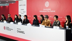 오지도 못했는데…BIFF 뜨겁게 달군 ‘암살자(들)’