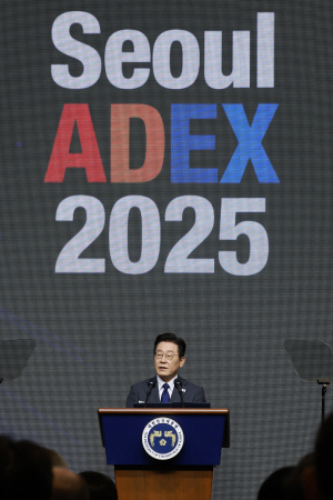   "װ R&D   ,  4ް"