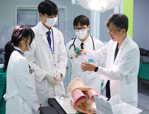 ǻ 10 ǹ ݡа   ħ ʾơ