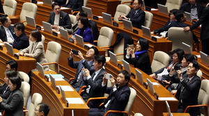  ǳ�ڡ��з���� ���� �����ߴ���������¥���� ���� ��ȣ