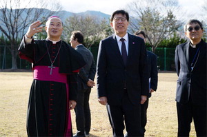 ���� �� ���� ����ķ�۽� ����, �������� ������