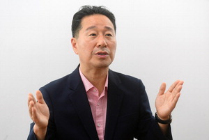 ��������ȸ, ��û�� �����繫���� ����