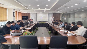 �λ� �ꡤ�С������� ���������Ŭ�����͡� ��ġ �õ�