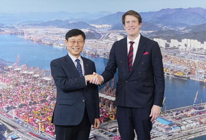 ºÎ»êÇ׸¸°ø»ç, ºÏ±Ø°æÁ¦ÀÌ»çȸ¿Í ¡®¸Â¼Õ¡¯