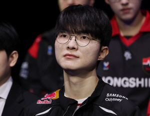 '�����' ����Ŀ, ����ǥ ���´�